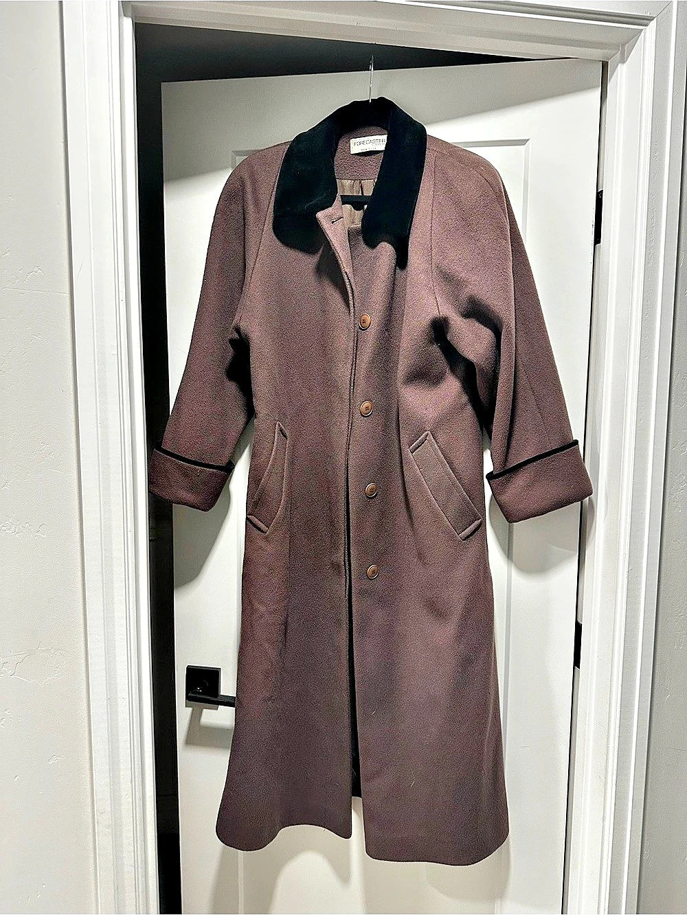 VINTAGE Forecaster Wool Long Coat in Brown spy murder mystery Jacket Sz 8 / 10